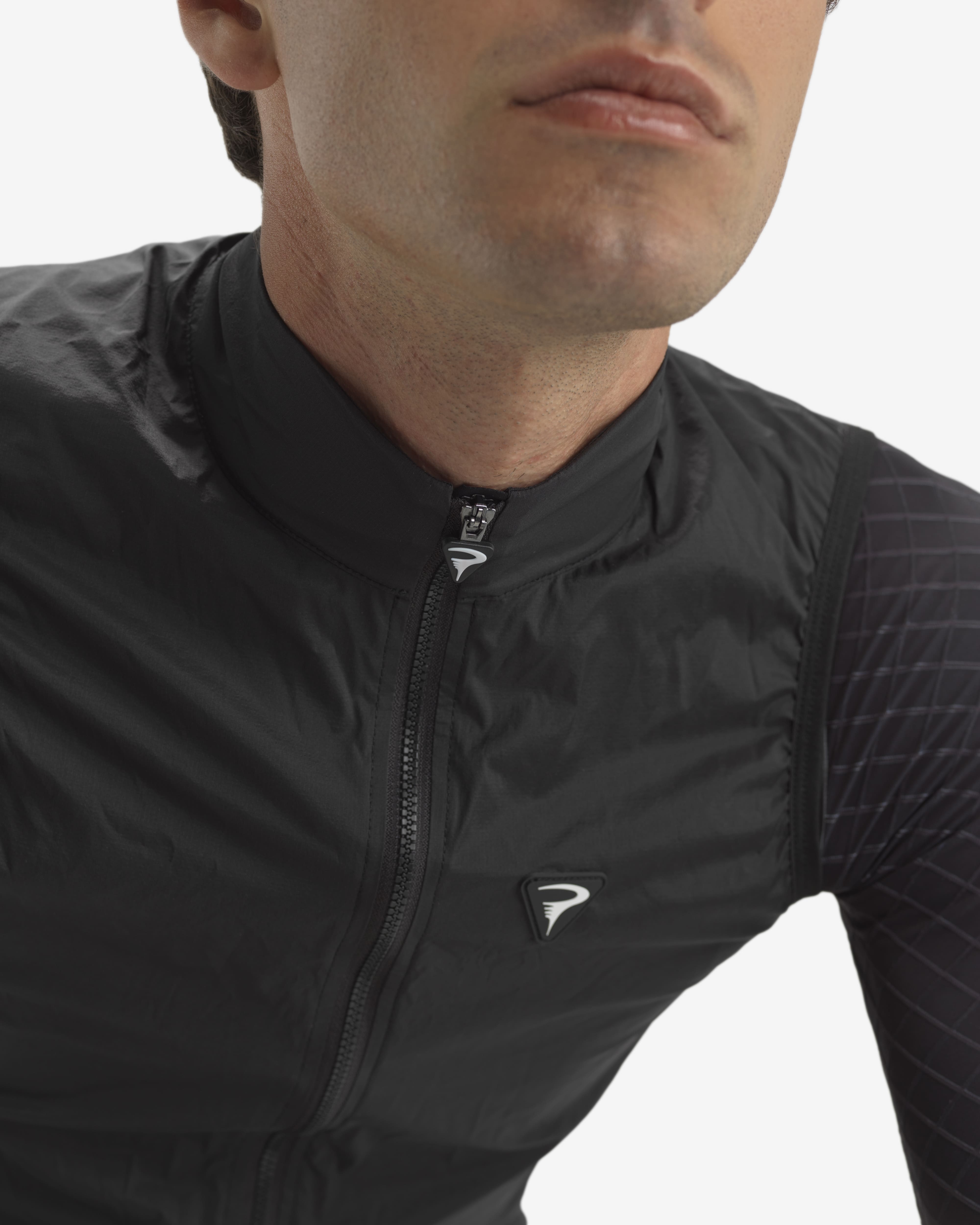 F WINDBREAKER VEST