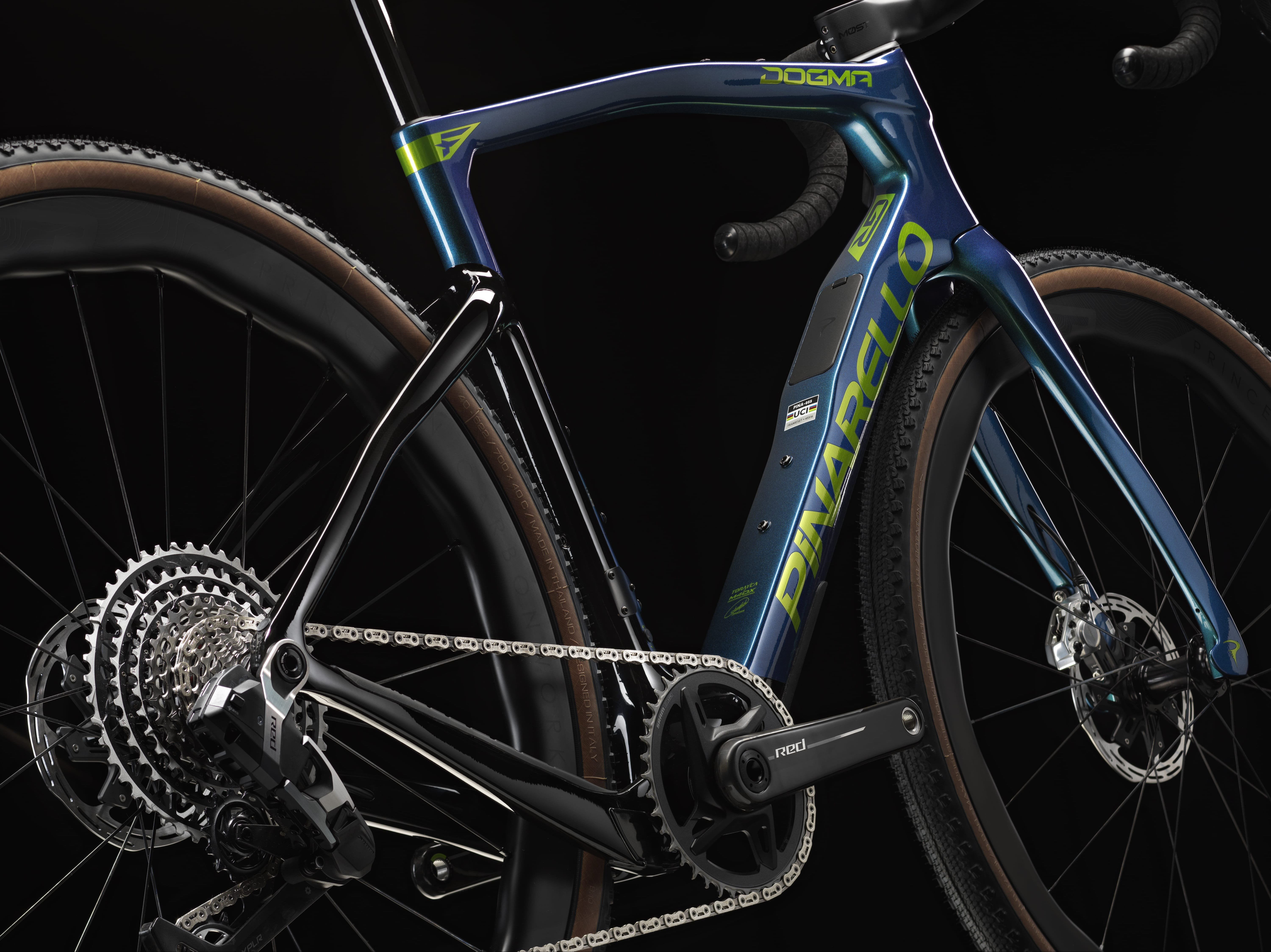 DOGMA GR SRAM RED XPLR AXS 1x13