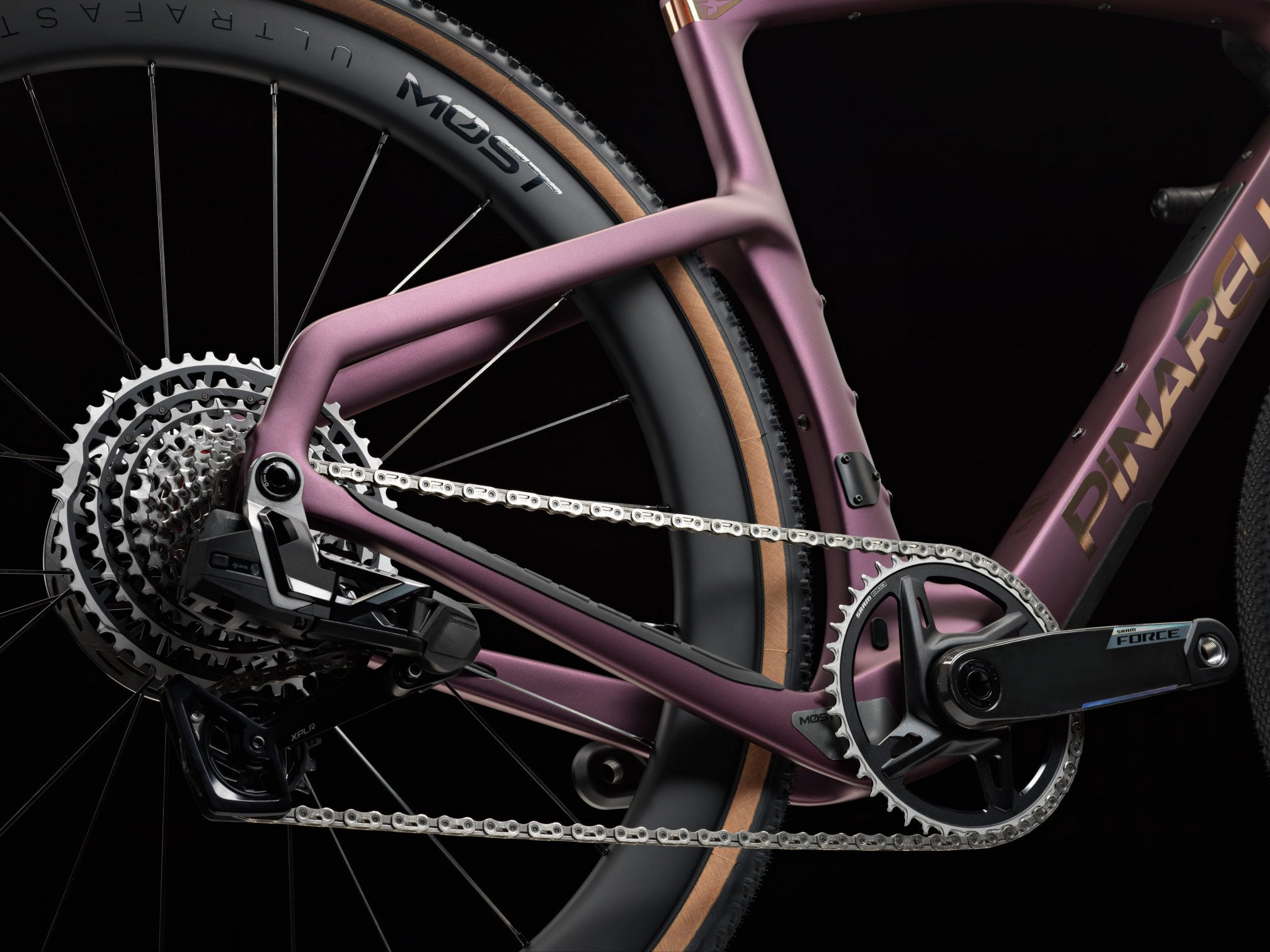 Pinarello Grevil F F7 SRAM Force XPLR AXS 8