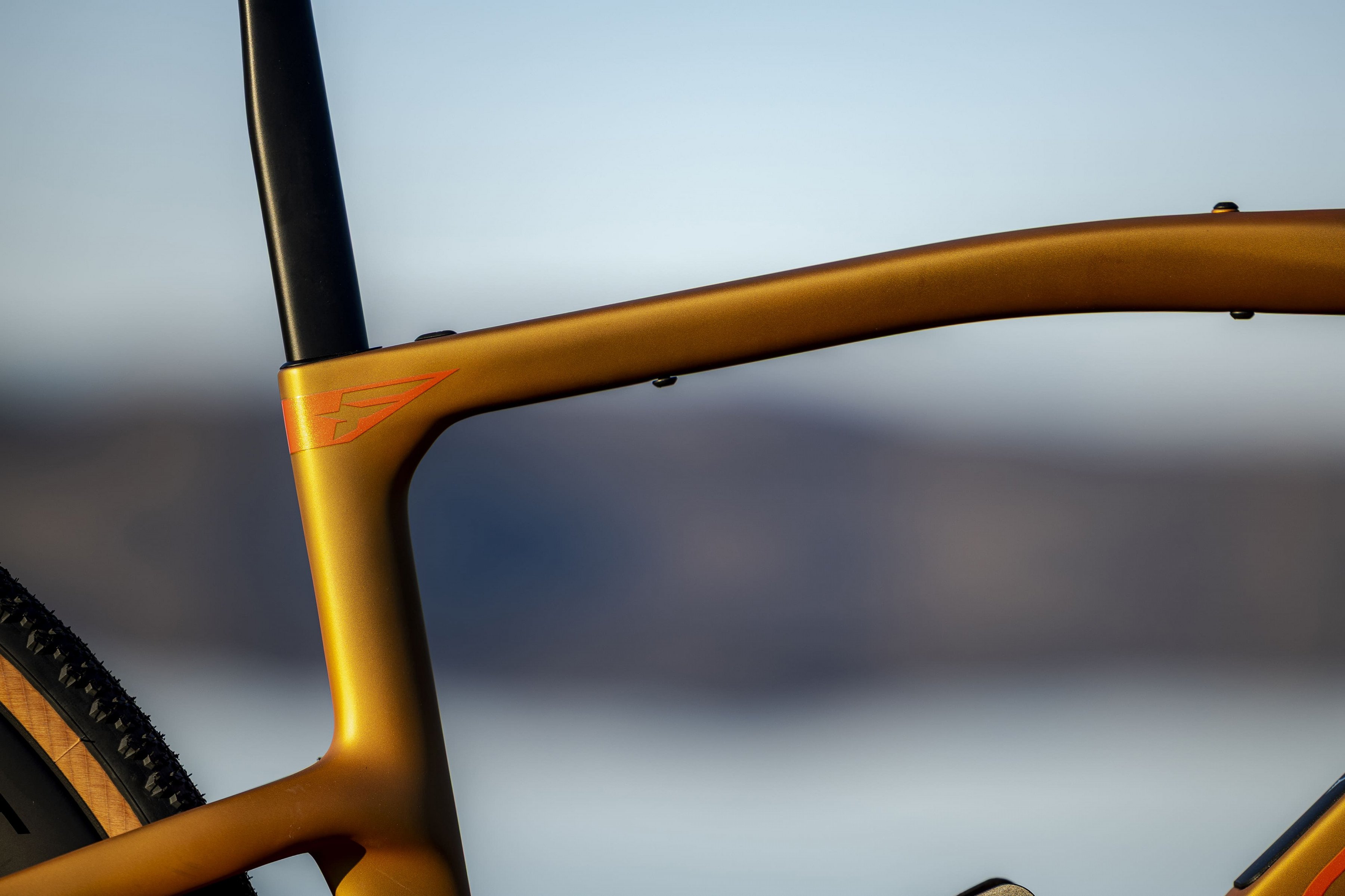 Pinarello Grevil F F5 SRAM Rival XPLR AXS 5