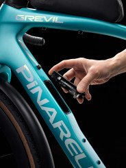 NEW GREVIL F7 SHIMANO GRX 825 DI2