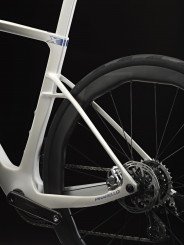 NEW DOGMA X SRAM RED ETAP AXS