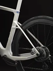 NEW DOGMA X SRAM RED ETAP AXS