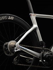 DOGMA F SRAM RED ETAP AXS