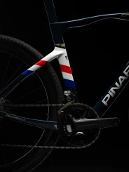 Crossista F9