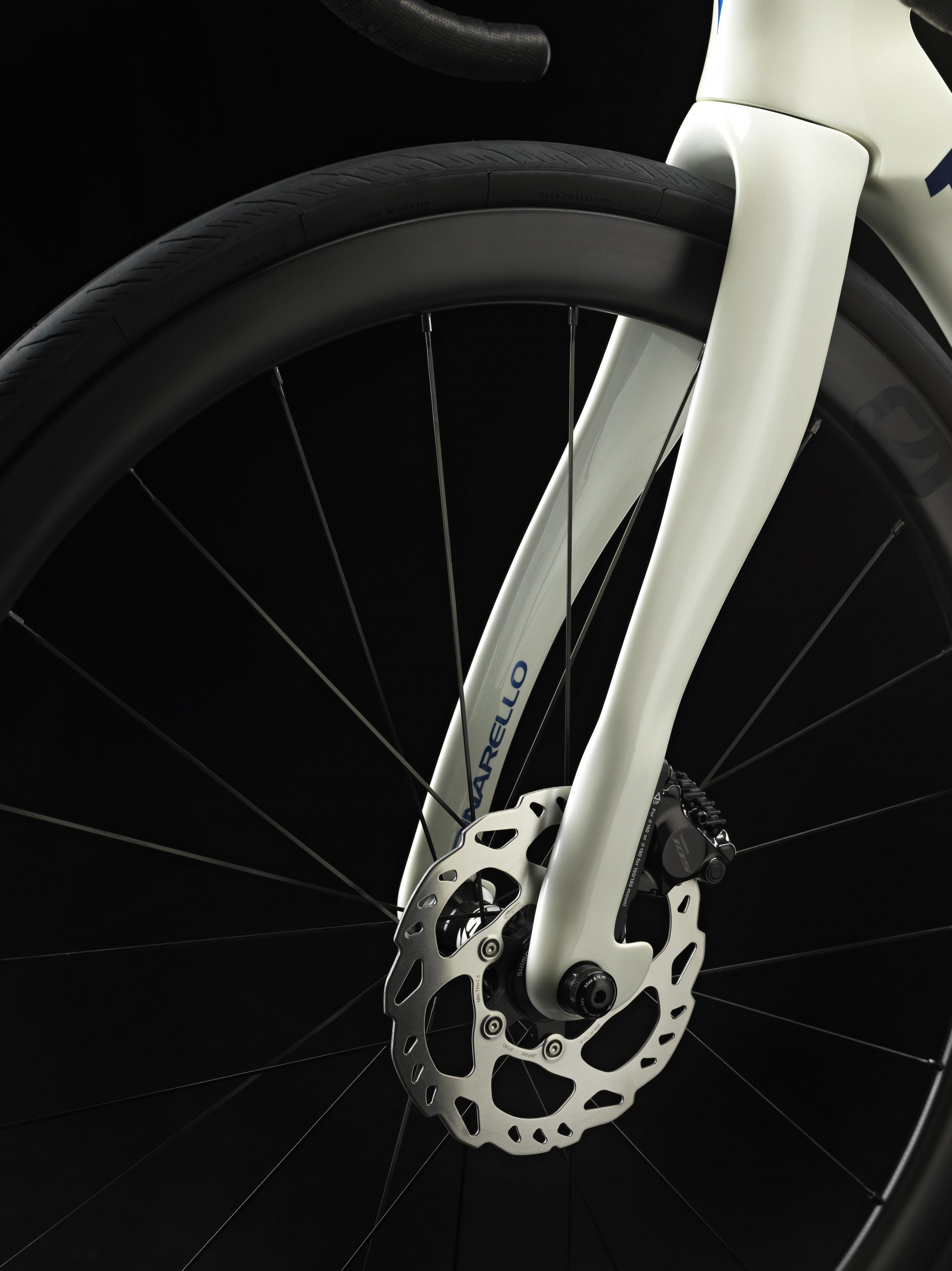 Pinarello Pinarello F F5 105 Di2 11