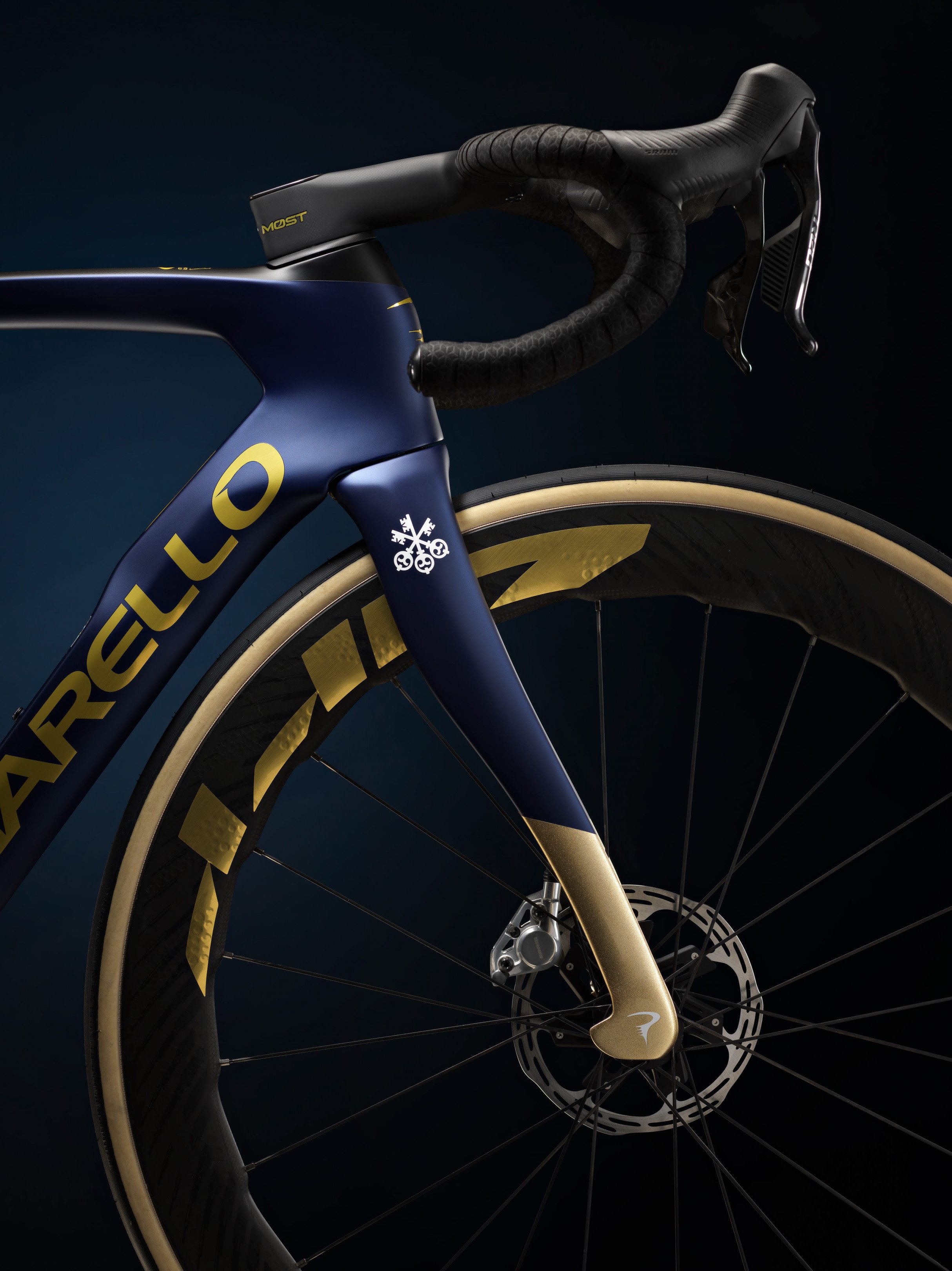 Pinarello Dogma F SRAM Red eTap AXS 25